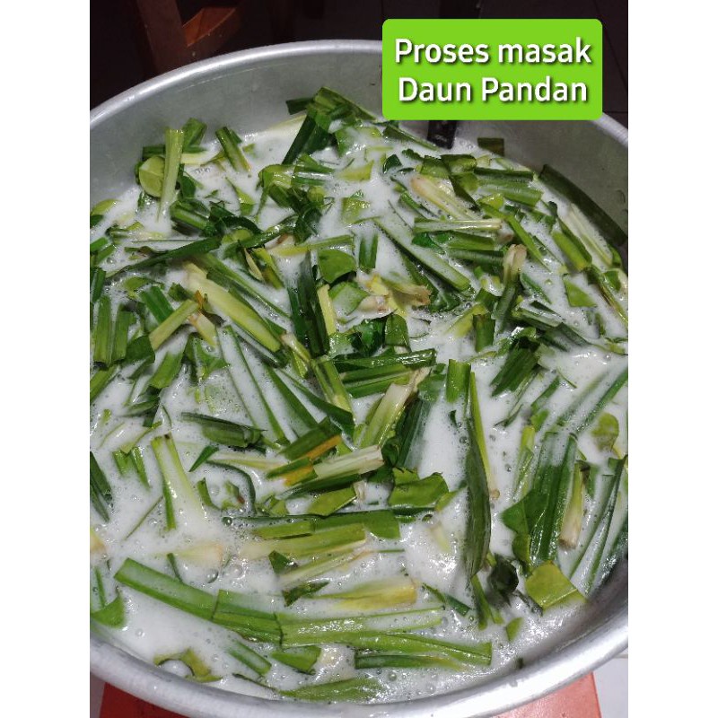 

Bika Ambon BeFond Pandan Asli ukuran 20x20cm