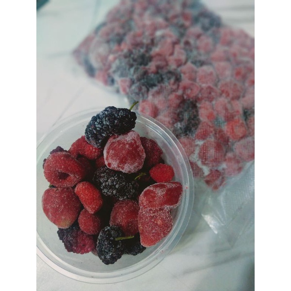 

FROZEN MIX BERRY /MIX BERRIES /RASBERY MiX 500GR