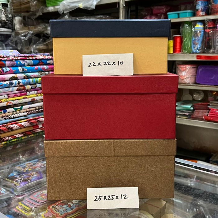 

SOUVEN- Box Hard Box 25 x 25 x 12 cm, Kotak Kado, Box Hampers, Packaging, Gift