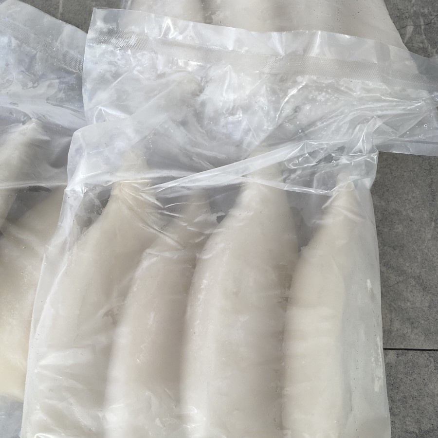 

Cumi tube kupas bersih segar / putih isi 4 kemasan 1 kg