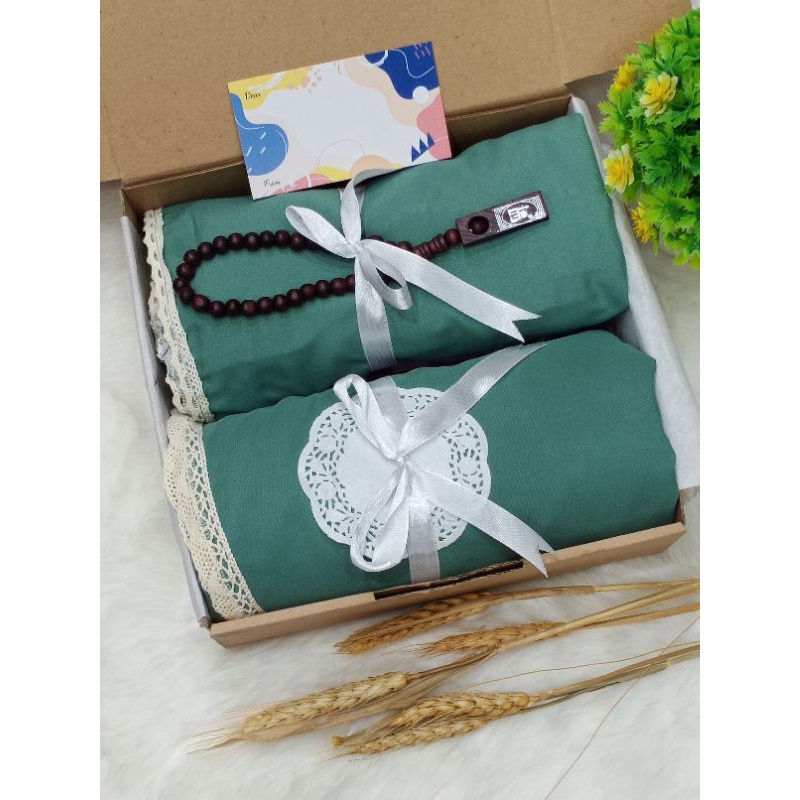 

HJ Hampers Mukena Dewasa Kado Hadiah Gift Hampers Gift Box Ulang tahun Birthday Graduation Wedding