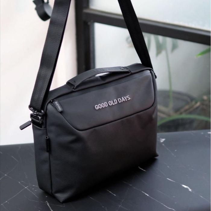 Evho - KAZI Slingbag I Tas Laptop 14 inch I Tas Selempang Kerja Pria