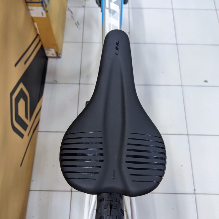 SEPEDA MTB POLYGON XTRADA 5 LG 1 X 10 SPEED GARANSI