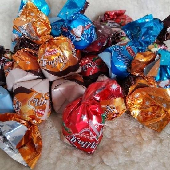 

Coklat Truffle Mix 1 Kg Oleh Haji dan Umroh Chocolate Cokelat Caramel Food