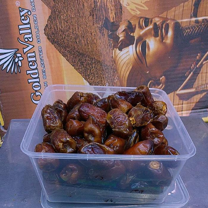 

Kurma Mesir Golden Valley 1Kg Box Teanwal Original Organik Produksi Terbaru Ramadhan