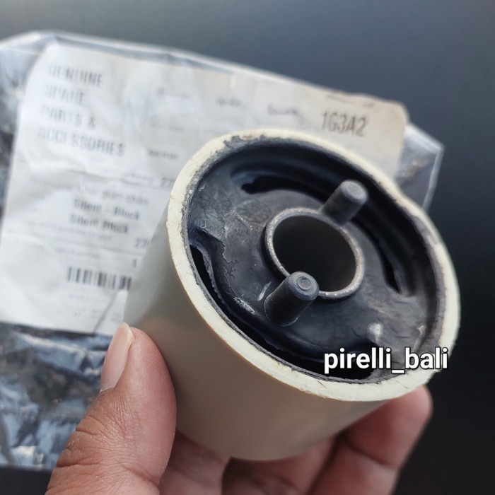 Karet Engine Mounting Piaggio Zip 100 Original Silent Block