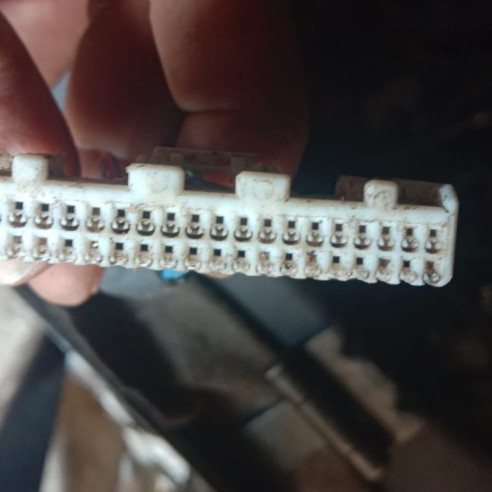 Socket Soket Speedometer Daihatsu Gran Max Luxio (Bekas)