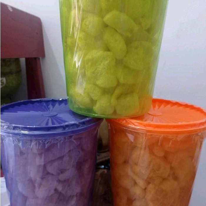 

krupuk kulit sapi toples 4L dapat 3 Varian rasa gurih asin, gurih pedas, gurih pedas daun jeruk Food