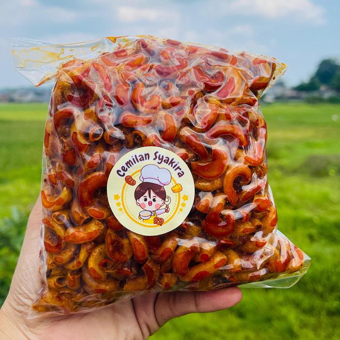 

JTTOP" MAKARONI CIKRUH DAUN JERUK 250GRAM MAKANAN CAMILAN ASIN PEDAS FOOD SNACK CEMILAN