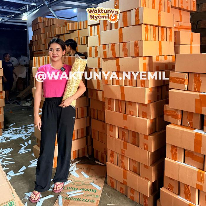 

JTTOP" 1 BALL MAKARONI BANTAT 1KG 5 VARIAN RASA PEDAS DAUN JERUK, BUMBU RUJAK, ORIGINAL, BALADO,