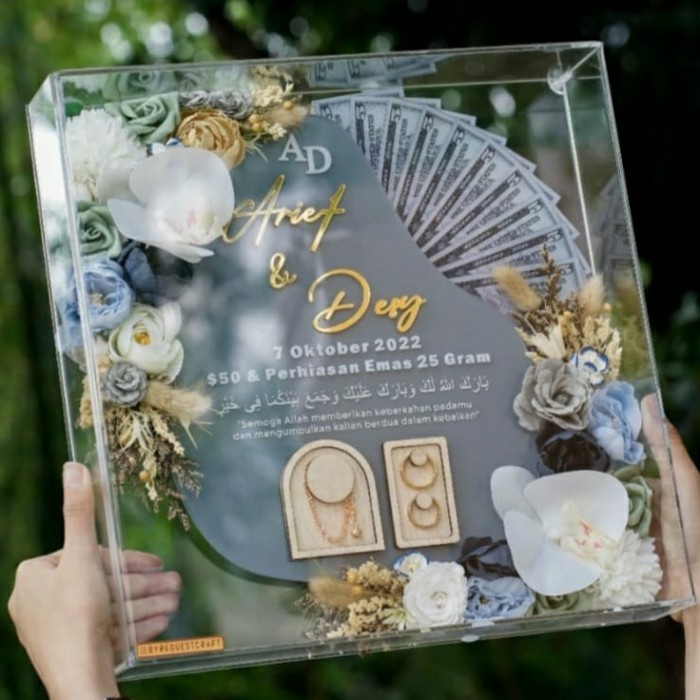 

CUCI GUDANG Mahar Pernikahan Transparan Full Akrilik Special Request Ukuran 30x30