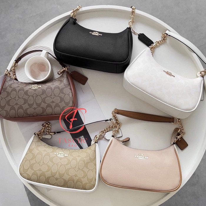 Tas Wanita Shoulder Bag Teri Shoulder Bag In Signature Canvas Ca548