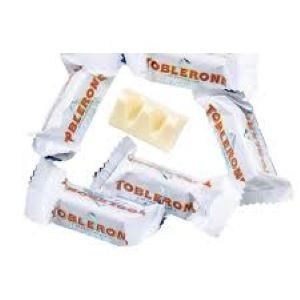 

BARANG TERLARIS TOBLERONE TINY WHITE 200gr ISI 25 PCS