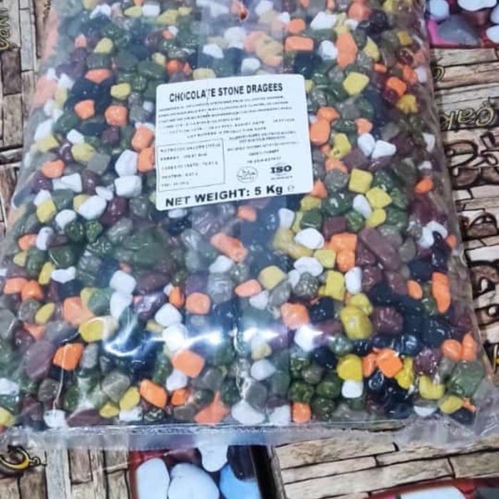 

BARANG TERLARIS COKLAT KERIKIL DUS ISI 5KG Cokelat Krikil 5 kg Batu Chocolate Stone Dragees Cokil
