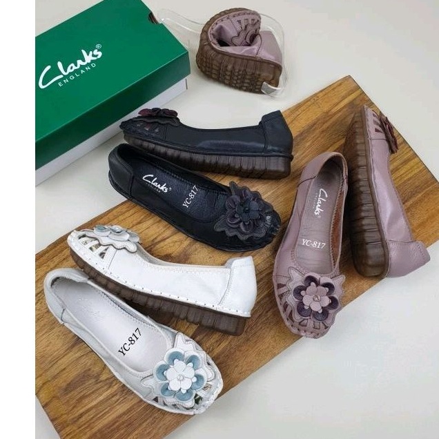 Clarks Flat 817 / Sandal Sepatu wanita Clarks flower -JaminanMutu
