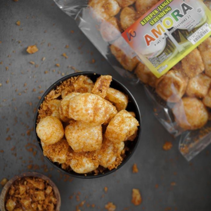 

Kerupuk kulit bumbu serundeng Amora