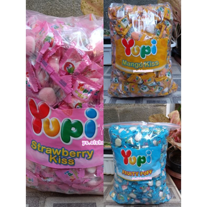 

A Aneka Yupi Reseller 1000 Gram Rasa Kiss Strawberry Stoberi, Mango Kiss & Fruity Puff Expired 2026