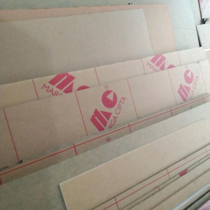 

Akrilik 3Mm Hitam Transparan 50 X 50 Akrilik Hitam Riben Mc Paper Stationery