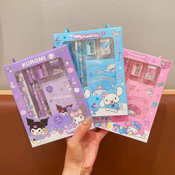 

( Atk K111 ) Set Alat Tulis Kantor (Anak Sekolah) Set Atk Sanrio Stationery Pensil Rautan Penghapus