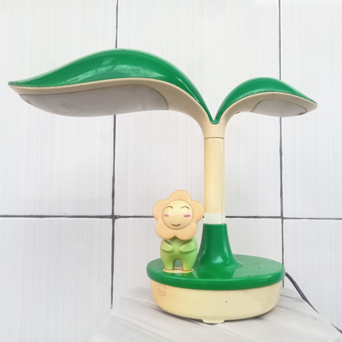 Lampu Jadul Antik Merk KRIS