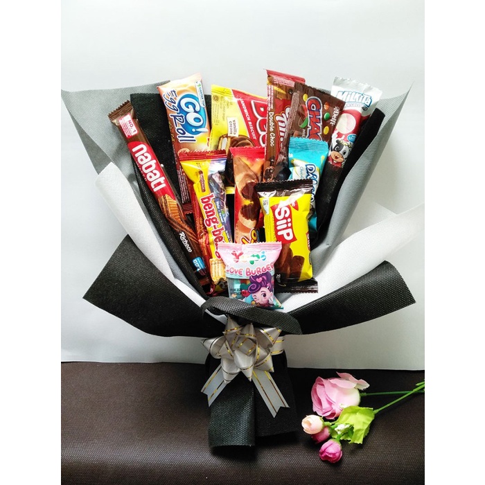party-  Snack Bouquet - Buket Aneka Snack kue dan coklat ukuran BESAR