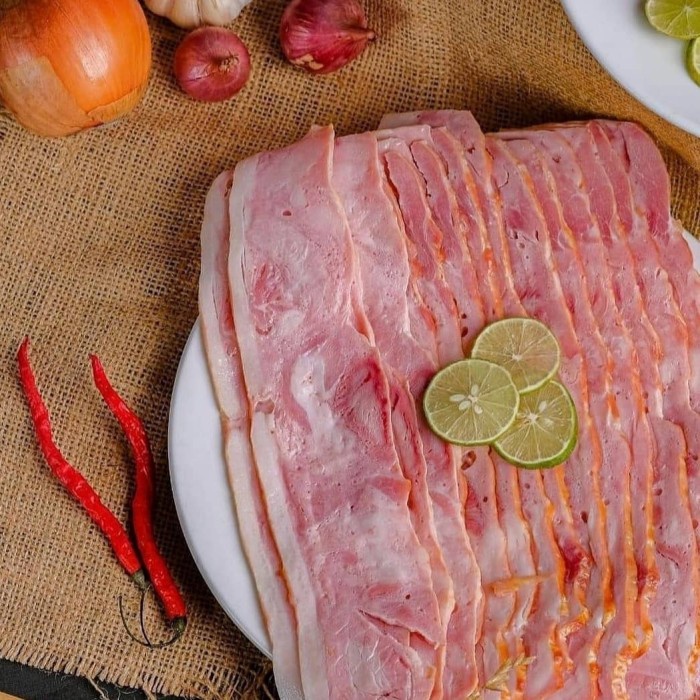Lezat- smoke bacon babi - streaky pork bacon 1kg Premium
