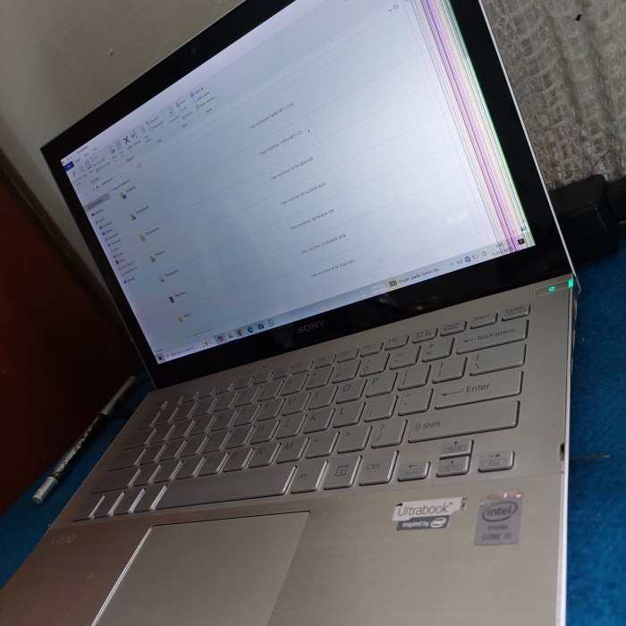 laptop sony vaio core i5 bekas *