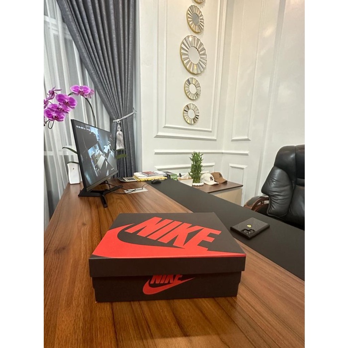 (Expert) iner box-box-dus-kotak sepatu Nike hitam merah termurah
