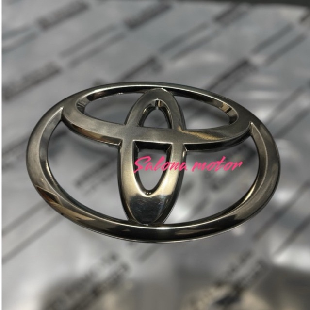 emblem logo toyota grill depan innova 2009-2015 black chrome
