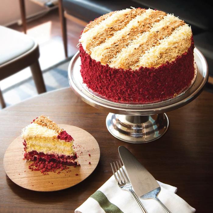 Union Red Velvet Cheesecake 24cm (Kue Ulang Tahun/Birthday Cake)