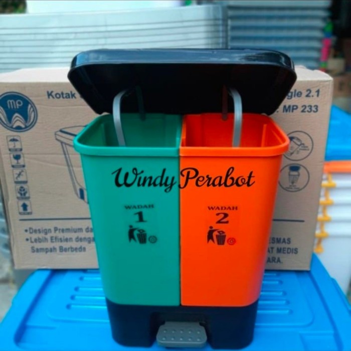 Tempat Sampah Injak 2 Wadah Terpisah/Tempat Sampah Organik.