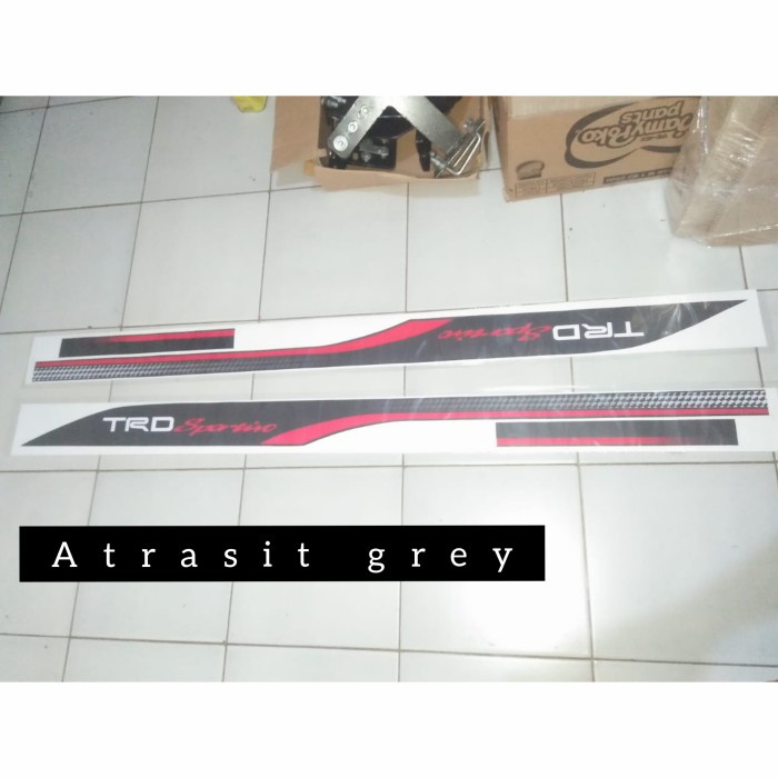 Stiker Trd Fortuner Vrz