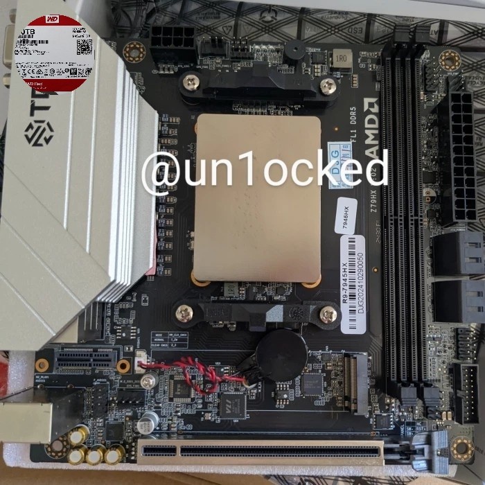 mini itx ryzen 9 7945hx ddr5