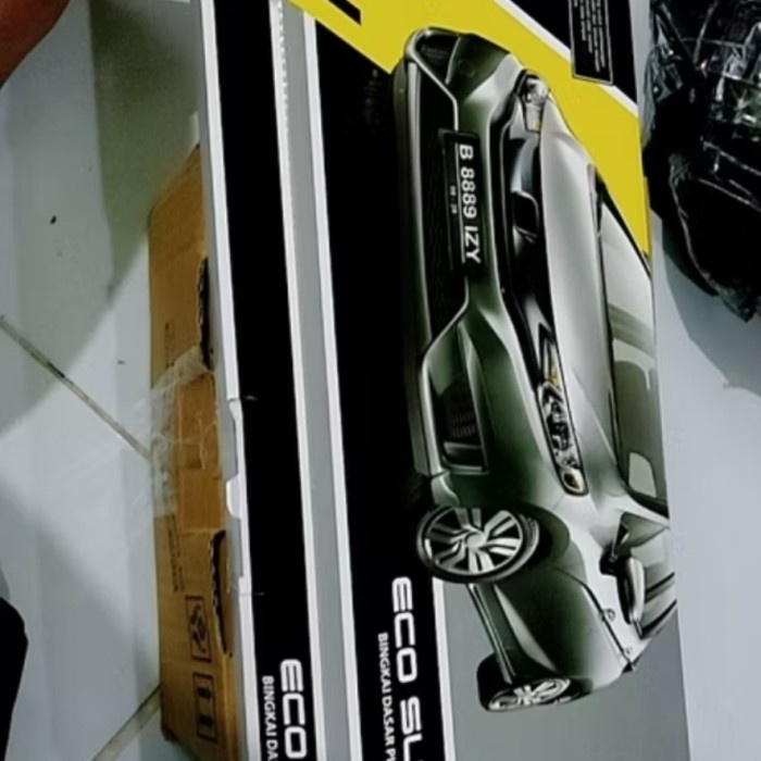 

OBRAL COVER TATAKAN DUDUKAN PLAT NOMOR MOBIL MODEL ASTRA IZY MIKA AKRILIK