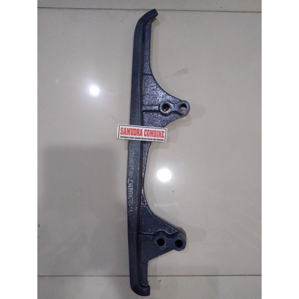 GUIDE CRAWLER SKY BELAKANG KUBOTA DC70 COMBINE HARVESTER