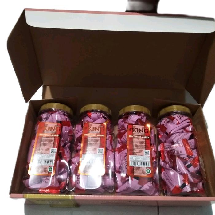 

Kuliner.Kita Coklat Chocoberry Almond 1 Dus Isi 4 Toples Food Snack Chocolate