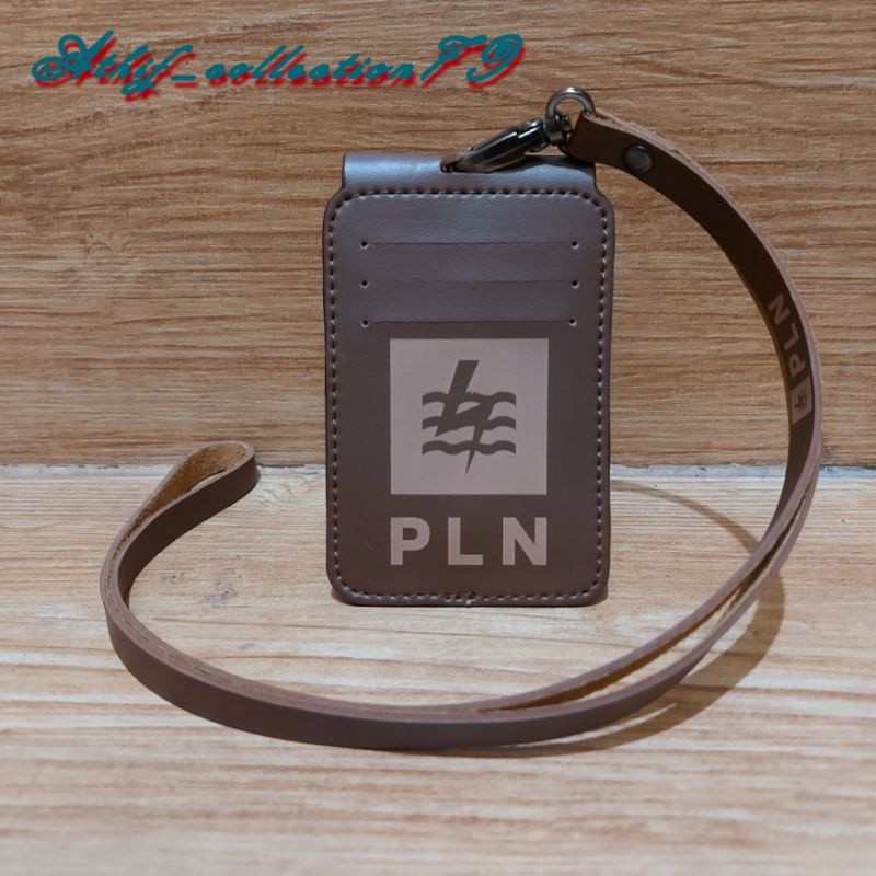 

Tempat Id Kulit Lipat Holder Id Kulit Lipat