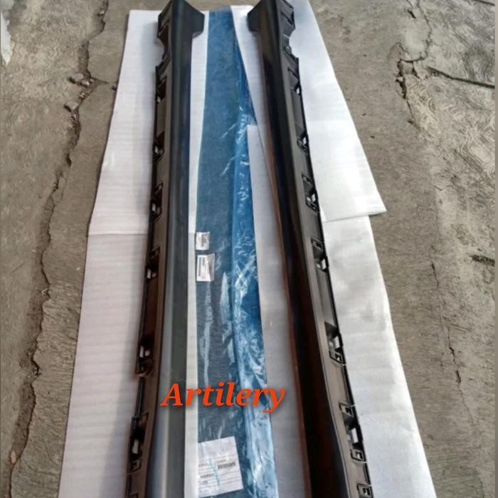 Hemat Side Skirt Innova Tipe V Original