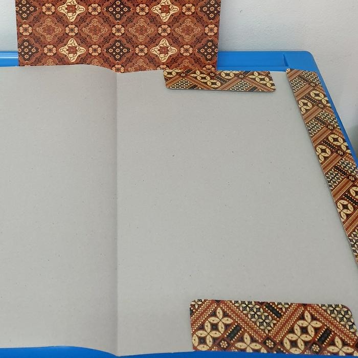 

Map Karton Batik Kiky (10 Pc) #Gratisongkir