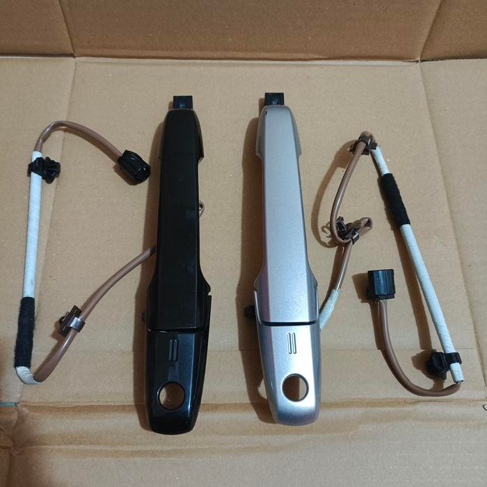 Handle Pintu Kanan Avanza Veloz Xenia 2022 Original