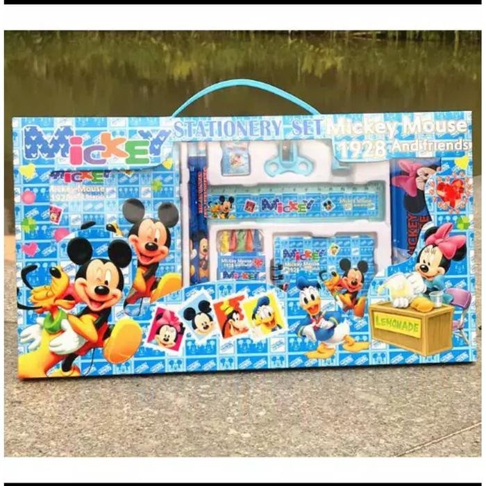 

YOK DI ORDER 1 SET ALAT TULIS KARAKTER DORAEMON / ALAT TULIS CARS / ALAT TULIS ANK