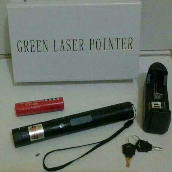 GREEN LASER POINTER / LASER POINTER HIJAU 303