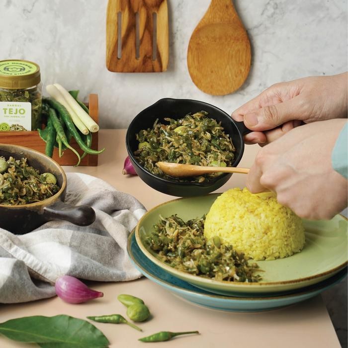 

Sambal ijo Teri Medan TEJO Pete / No Petai 150G Makanan Sambel Botol Pedas Spices *