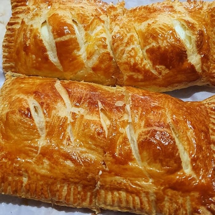 

PastikanDikirimLgsg- Picnic Roll by Goldilocks Kitchen