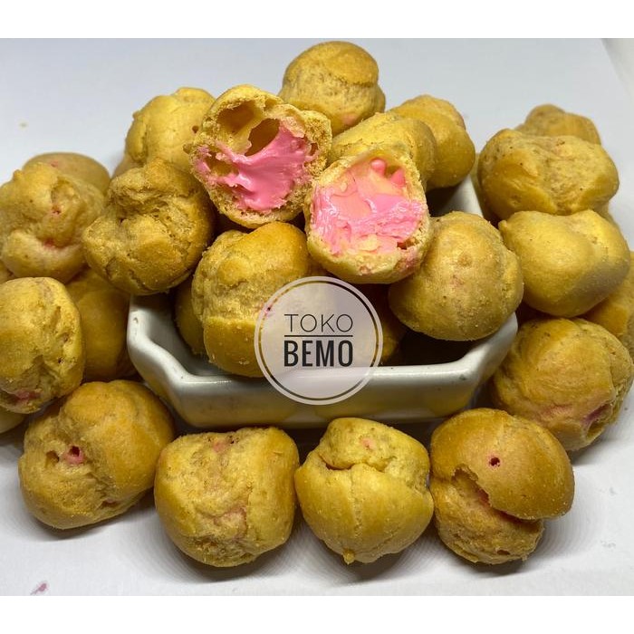 

PastikanTerjaminMutunya- soes kering strawberry 250gr