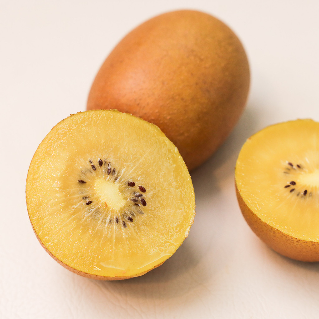 

Dori Kiwi Gold Impor Impor 4 pcs