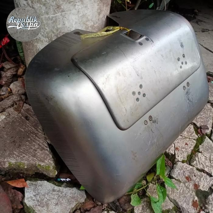 Glove box vespa sprint Rally