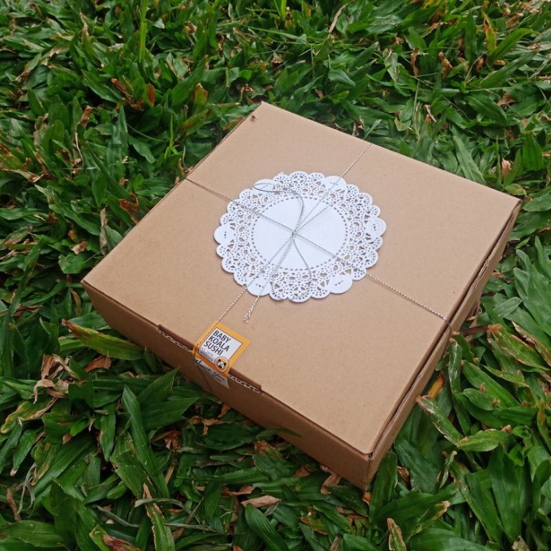 

PAKET BAHAN SUSHI LENGKAP 10 Porsi Halal Beras Japonica, Nori, Bambu Mat, Shoyu, Sushi Seasoning