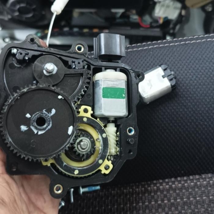 [Expert] Motor Sliding Door Nissan Serena C26