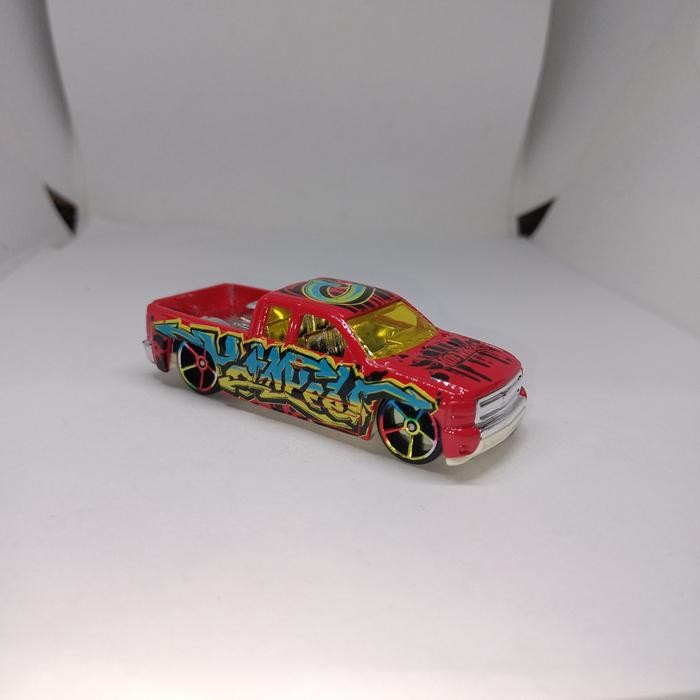 BerkahToys-- Hotwheels Chevy Silverado Putih Loose